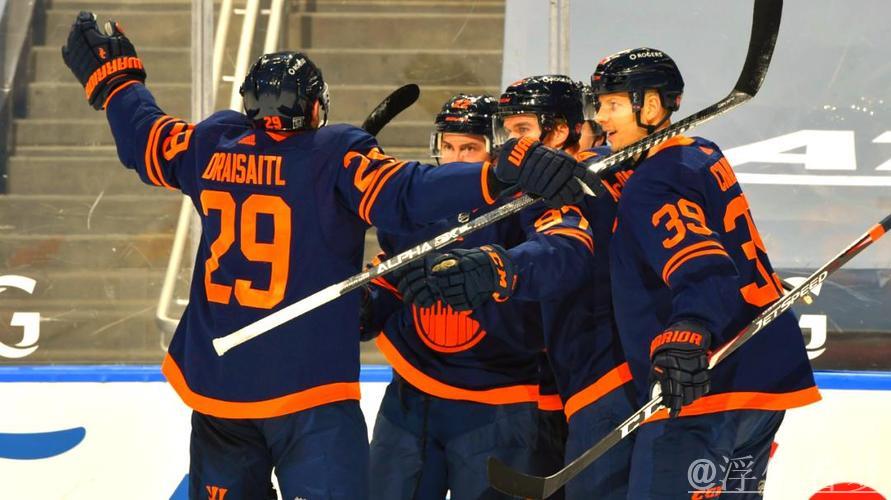 常规赛集锦:埃德蒙顿油人3-2力克卡尔加里火焰 常规赛集锦:埃德蒙顿油人3-2力克卡尔加里火焰