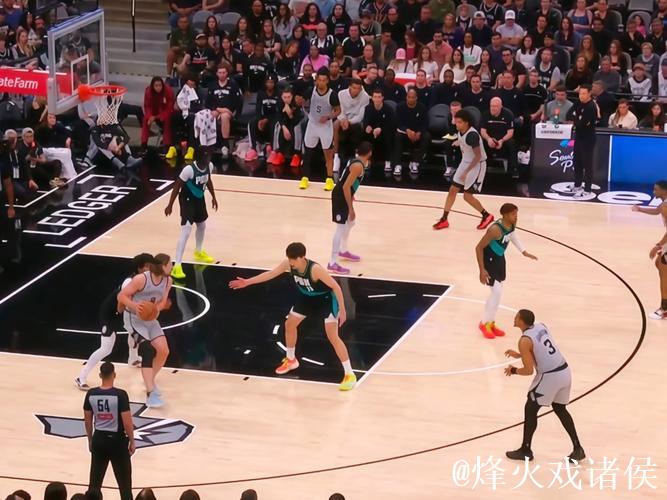 阿夫迪亚三双29+11+10 杨瀚森仅得2分 开拓者险胜马刺